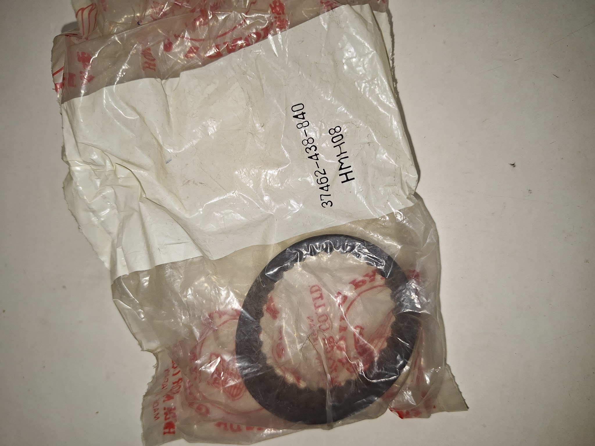 Picture of MONTAGEGUMMI 37462-438-840 ; CB 900 FZ